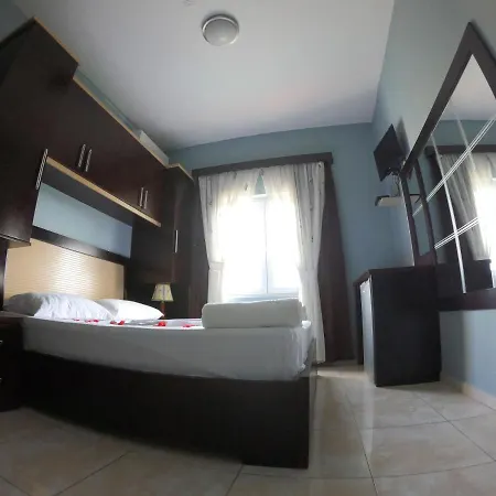 Anxhelo Hotel 4*