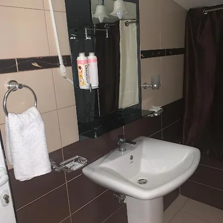 Anxhelo Hotel 4*